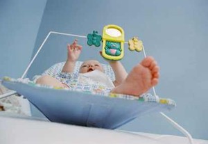 Racun dalam Produk Perlengkapan Bayi Bisa Memicu Kanker