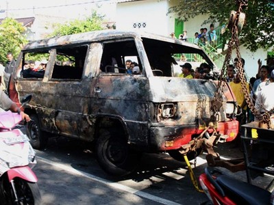 Angkot Terbakar, 3 Penumpangnya Tewas