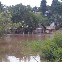 Tinggi Banjir di Kampung Pulo Masih Tinggi, 260 KK Mengungsi