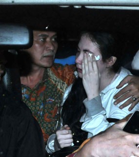 Arumi Tak Mau Pulang Karena Takut Dimarahi