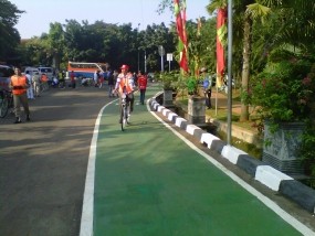 Yuk, Gowes di Lajur Khusus Sepeda Taman Ayodia-Blok M
