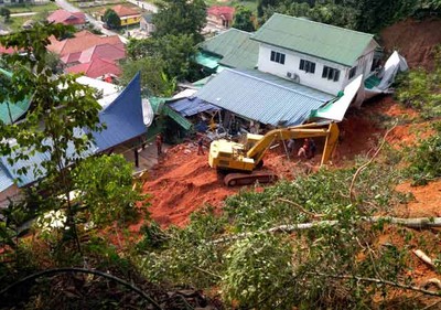 Longsor Hantam Panti Asuhan di Malaysia