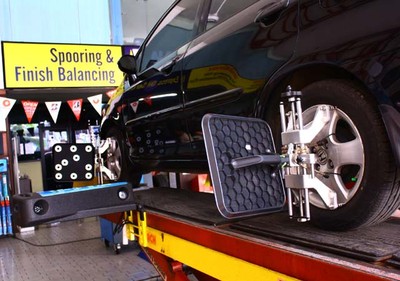 Alat Pendeteksi Mobil Bekas Tabrakan