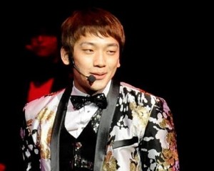 Rain Bingung Pilih Akting atau Musik