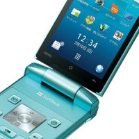 Sharp Rilis Ponsel Android Kerang Berkamera 16 MP