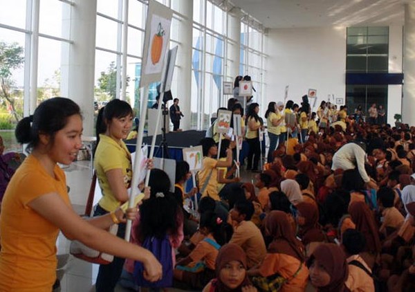 Ratusan Siswa SD Ikuti Road to UMN 2011