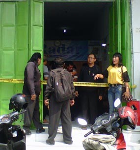 Pelaku Pengerusakan Kantor Media Mingguan Radar Bangsa Dibekuk