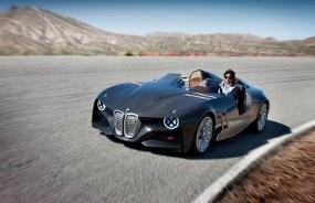 Reinkarnasi Mobil Sport BMW 328 Hommage