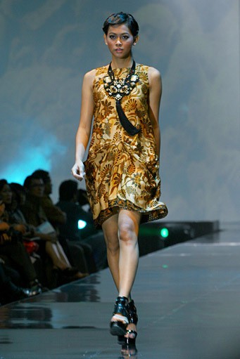 Denny Wirawan Secret of The Past. Jakarta Fashion & Food Festival 2011 at Ballroom Hotel Haris. Kalapa Gading. Jakarta. [Foto: Mohammad Abduh/Wolipop]