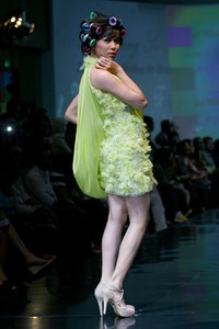 Sutanto Danuwidjaja Just Waked Up, Feeling So Sexy. Jakarta Fashion & Food Festival 2011 at Ballroom Hotel Haris. Kalapa Gading. Jakarta. [Foto: Mohammad Abduh/Wolipop]