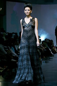 Yongki Budisutisna Labeute Faminine. Jakarta Fashion & Food Festival 2011 at Ballroom Hotel Haris. Kalapa Gading. Jakarta. [Foto: Mohammad Abduh/Wolipop]