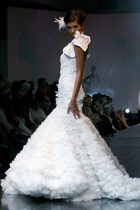 Yongki Budisutisna Labeute Faminine. Jakarta Fashion & Food Festival 2011 at Ballroom Hotel Haris. Kalapa Gading. Jakarta. [Foto: Mohammad Abduh/Wolipop]