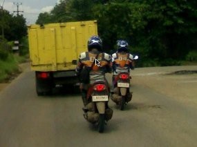Sosok Skutik Yamaha Tertangkap di Jalanan