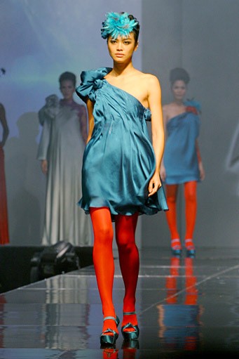 Syahreza Muslim Love, Colour & Romantic. Jakarta Fashion & Food Festival 2011 at Ballroom Hotel Haris. Kalapa Gading. Jakarta. [Foto: Mohammad Abduh/Wolipop]