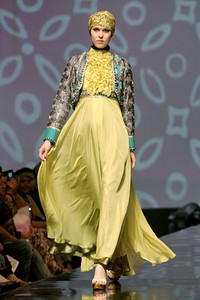 Malik Moestaram Around T World. Jakarta Fashion & Food Festival 2011 at Ballroom Hotel Harris. Kalapa Gading. Jakarta. [Foto: Mohammad Abduh/Wolipop]