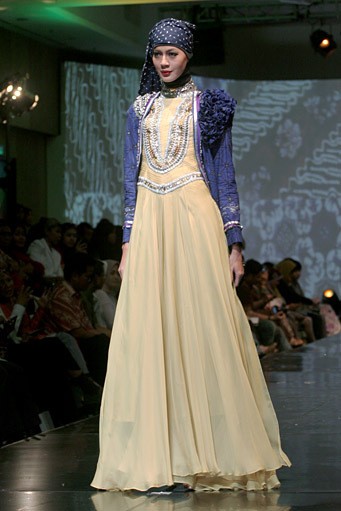 Malik Moestaram Around T World. Jakarta Fashion & Food Festival 2011 at Ballroom Hotel Harris. Kalapa Gading. Jakarta. [Foto: Mohammad Abduh/Wolipop]