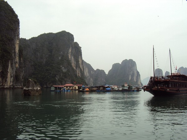 Cat Ba Island Destinasi Baru Di Vietnam Pesaing Ha Long Bay