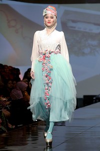 Nuniek Mawardi B(oho)LEND. Jakarta Fashion & Food Festival 2011 at Ballroom Hotel Haris. Kalapa Gading. Jakarta. [Foto: Mohammad Abduh/Wolipop]