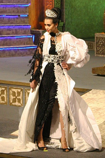 Raden Sirait Kebaya For The World. Jakarta Convention center. Jakarta. [Foto: Mohammad Abduh/Wolipop]