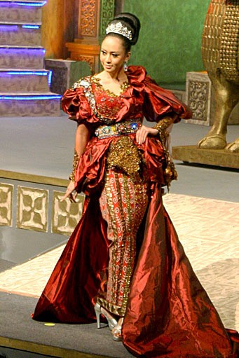 Raden Sirait Kebaya For The World. Jakarta Convention center. Jakarta. [Foto: Mohammad Abduh/Wolipop]