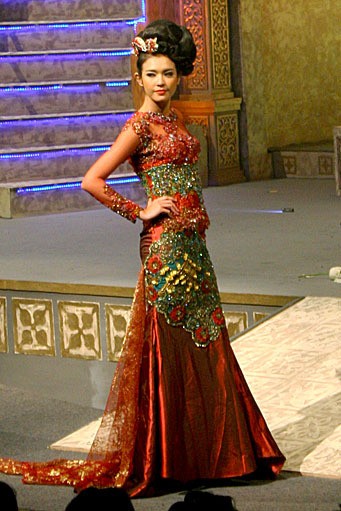 Raden Sirait Kebaya For The World. Jakarta Convention center. Jakarta. [Foto: Mohammad Abduh/Wolipop]