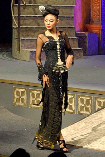 Raden Sirait Kebaya For The World. Jakarta Convention center. Jakarta. [Foto: Mohammad Abduh/Wolipop]