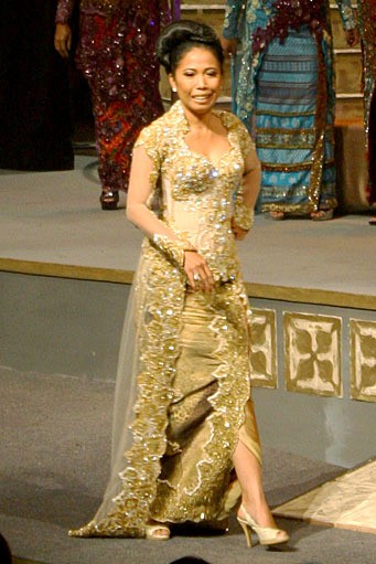 Raden Sirait Kebaya For The World. Jakarta Convention center. Jakarta. [Foto: Mohammad Abduh/Wolipop]