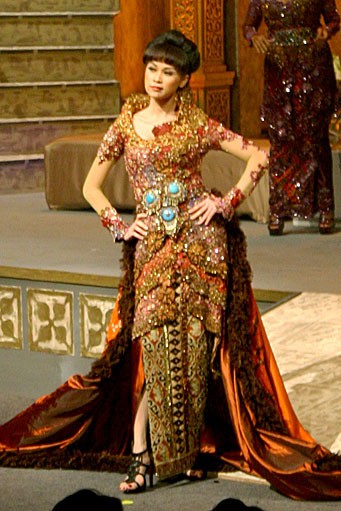 Raden Sirait Kebaya For The World. Jakarta Convention center. Jakarta. [Foto: Mohammad Abduh/Wolipop]