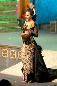 Raden Sirait Kebaya For The World. Jakarta Convention center. Jakarta. [Foto: Mohammad Abduh/Wolipop]