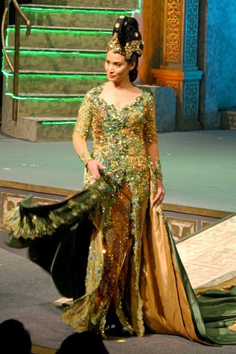 Raden Sirait Kebaya For The World. Jakarta Convention center. Jakarta. [Foto: Mohammad Abduh/Wolipop]