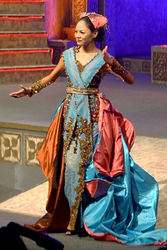 Raden Sirait Kebaya For The World. Jakarta Convention center. Jakarta. [Foto: Mohammad Abduh/Wolipop]