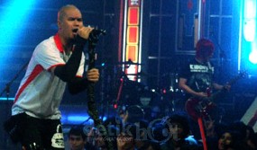 Pasang-Surut Ahmad Dhani dalam 19 Tahun Berkarier