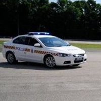 Proton Modifikasi Inspira untuk Polisi