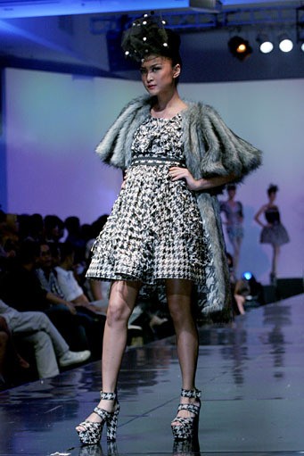 Adesagi Kierana Swanderland. Jakarta Fashion & Food Festival 2011, at Ballroom Hotel Haris. Kalapa Gading. Jakarta. [Foto: Mohammad Abduh/Wolipop]