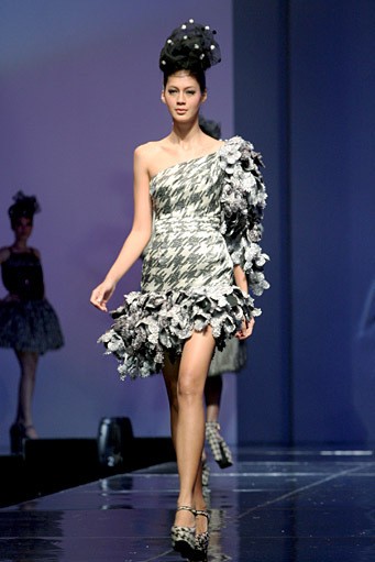 Adesagi Kierana Swanderland. Jakarta Fashion & Food Festival 2011, at Ballroom Hotel Haris. Kalapa Gading. Jakarta. [Foto: Mohammad Abduh/Wolipop]