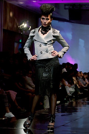 Denny Wirawan The Illussion. Jakarta Fashion & Food Festival 2011 at Ballroom Hotel Haris. Kalapa Gading. Jakarta. [Foto: Mohammad Abduh/Wolipop]