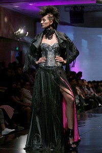 Denny Wirawan The Illussion. Jakarta Fashion & Food Festival 2011 at Ballroom Hotel Haris. Kalapa Gading. Jakarta. [Foto: Mohammad Abduh/Wolipop]