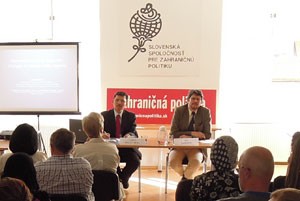 Pengalaman Indonesia: Peran Wanita Tak Kalah Besar 