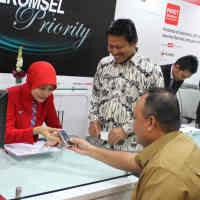 Pusat Layanan Telkomsel Jadi 1,3 Juta Titik