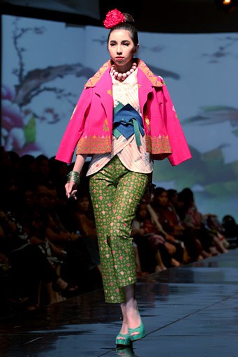 Stephanus Hamy Jambi To Bali. Jakarta Fashion & Food Festival 2011 at Ballroom Hotel Haris. Kalapa Gading. Jakarta. [Foto: Mohammad Abduh/Wolipop]