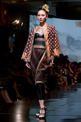 Stephanus Hamy Jambi To Bali. Jakarta Fashion & Food Festival 2011 at Ballroom Hotel Haris. Kalapa Gading. Jakarta. [Foto: Mohammad Abduh/Wolipop]