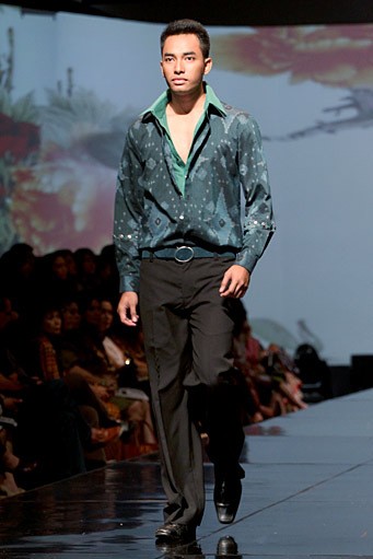 Stephanus Hamy Jambi To Bali. Jakarta Fashion & Food Festival 2011 at Ballroom Hotel Haris. Kalapa Gading. Jakarta. [Foto: Mohammad Abduh/Wolipop]