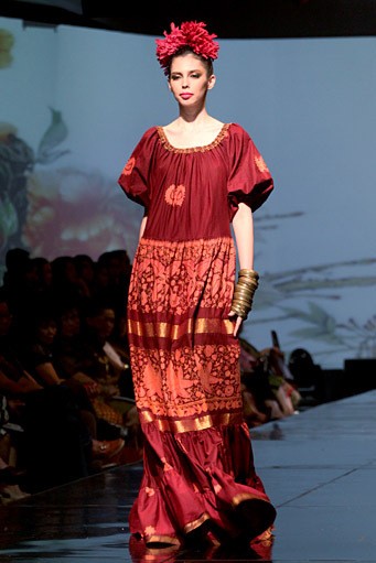 Stephanus Hamy Jambi To Bali. Jakarta Fashion & Food Festival 2011 at Ballroom Hotel Haris. Kalapa Gading. Jakarta. [Foto: Mohammad Abduh/Wolipop]