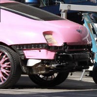 Bentley Milik Paris Hilton Rusak Tertabrak