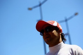 Massa: Tambah Hukuman untuk Hamilton