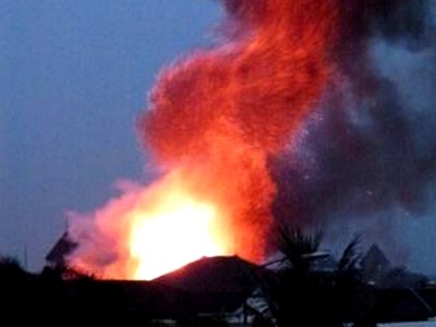 Sebuah Rumah di Pondok Indah Dilalap Api