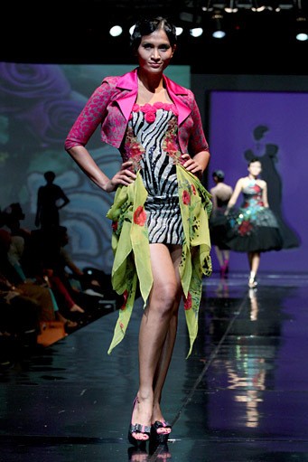 Misan Kopaka All Purpose Perfection. Jakarta Fashion & Food Festival 2011 at Ballroom Hotel Harris. Kalapa Gading. Jakarta. [Foto: Mohammad Abduh/Wolipop]