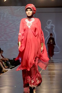 Novia Hertini The Bulqis. Jakarta Fashion & Food Festival 2011 at Ballroom Hotel Harris. Kalapa Gading. Jakarta. [Foto: Mohammad Abduh/Wolipop]