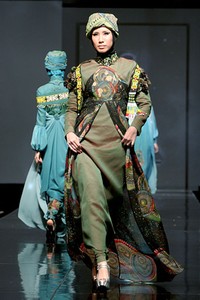 Mysha Soul Bright. Jakarta Fashion & Food Festival 2011 at Ballroom Hotel Haris. Kalapa Gading. Jakarta. [Foto: Mohammad Abduh/Wolipop]