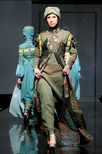 Mysha Soul Bright. Jakarta Fashion & Food Festival 2011 at Ballroom Hotel Haris. Kalapa Gading. Jakarta. [Foto: Mohammad Abduh/Wolipop]